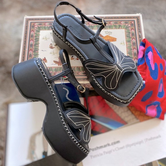 FARM Rio Shoes - Farm Rio Black Butterfly Flatform sandal